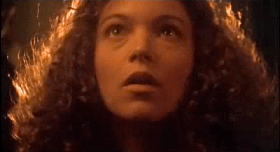 amy irving carrie.png