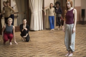 dakota-johnson-suspiria-500x332