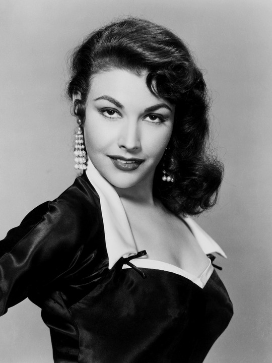 Mara Corday (1954)